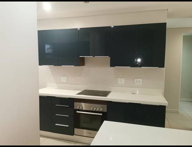 2 BEDROOM PROPERTY TO RENT IN MENLO PARK